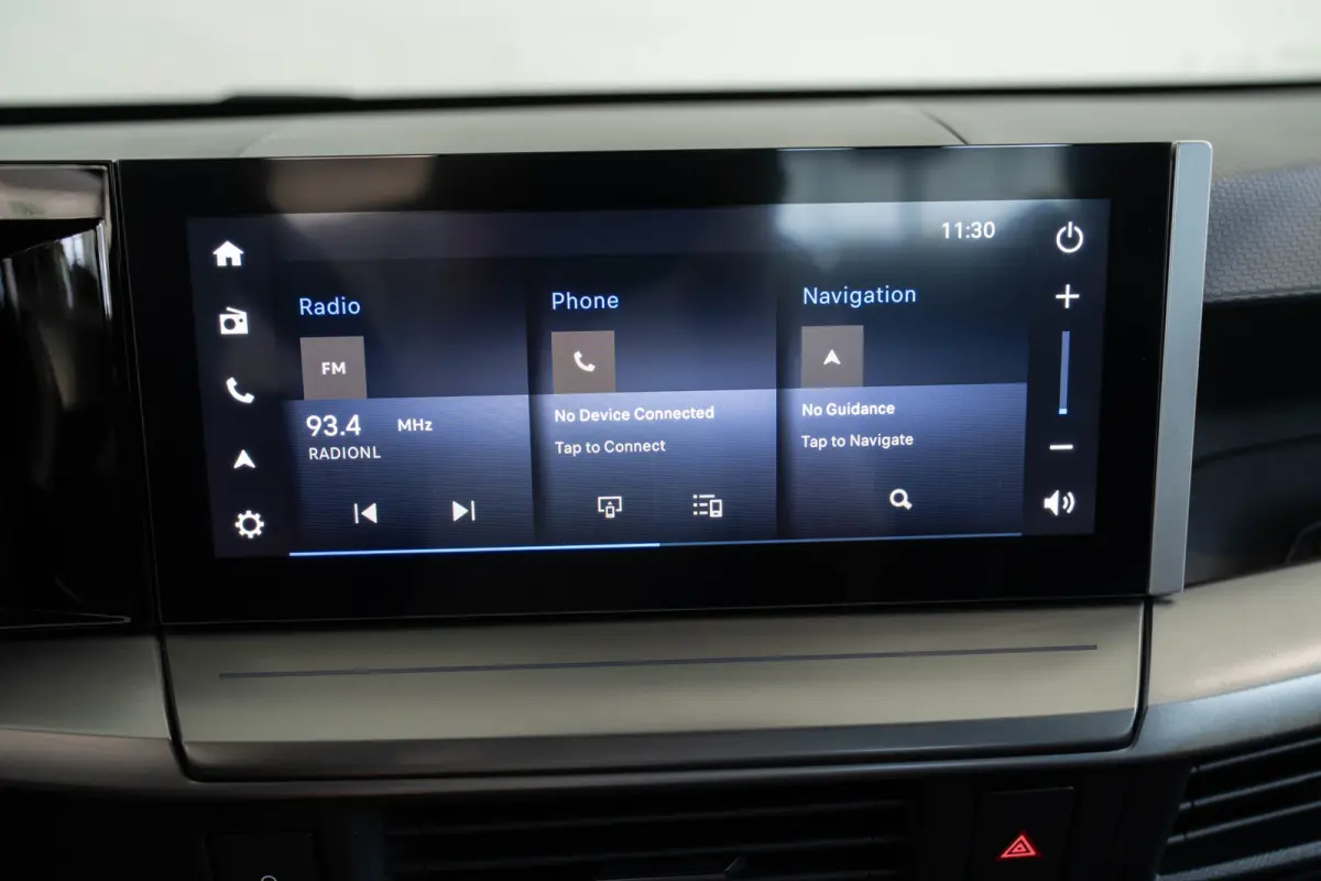 GS 44 kWh | Tot 8 Jaar Garantie | Stoel en Stuurverwarming | Camera | Navigatie | Parkeersensoren | Climate Controle | Apple Carplay & Android Auto |