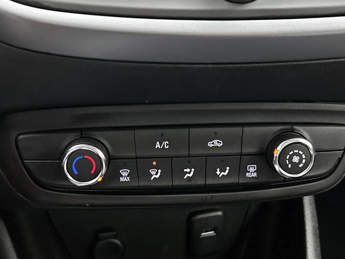 1.2 Edition | Airco | Apple Carplay/Android Auto | Lichtmetalen velgen |
