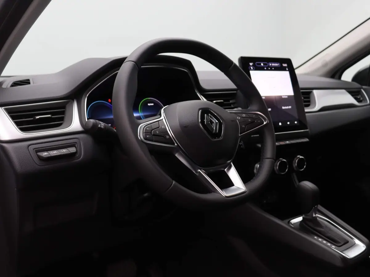 E-Tech Hybrid 145pk techno |Groot scherm | Achteruitrijcamera | Apple Carplay | Android Auto |