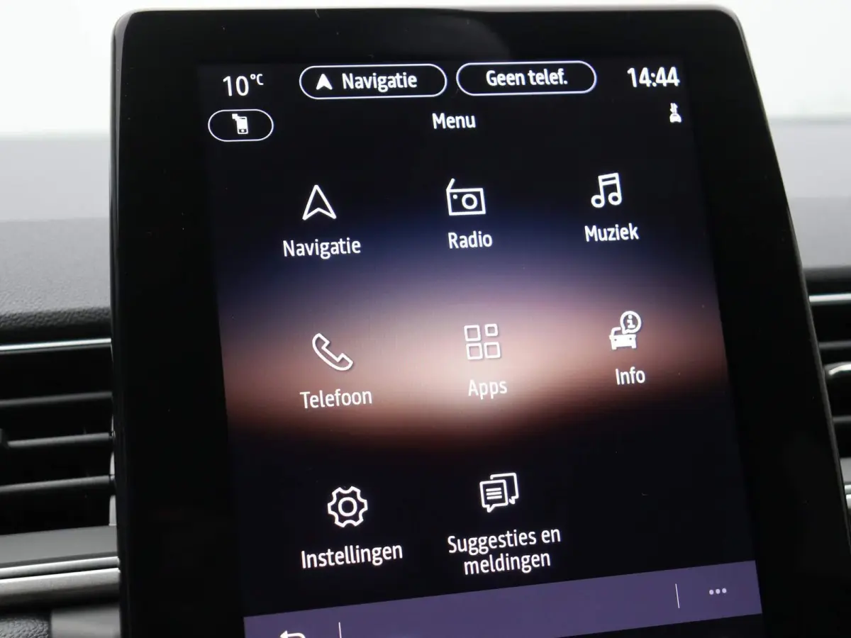E-Tech Hybrid 145pk techno |Groot scherm | Achteruitrijcamera | Apple Carplay | Android Auto |