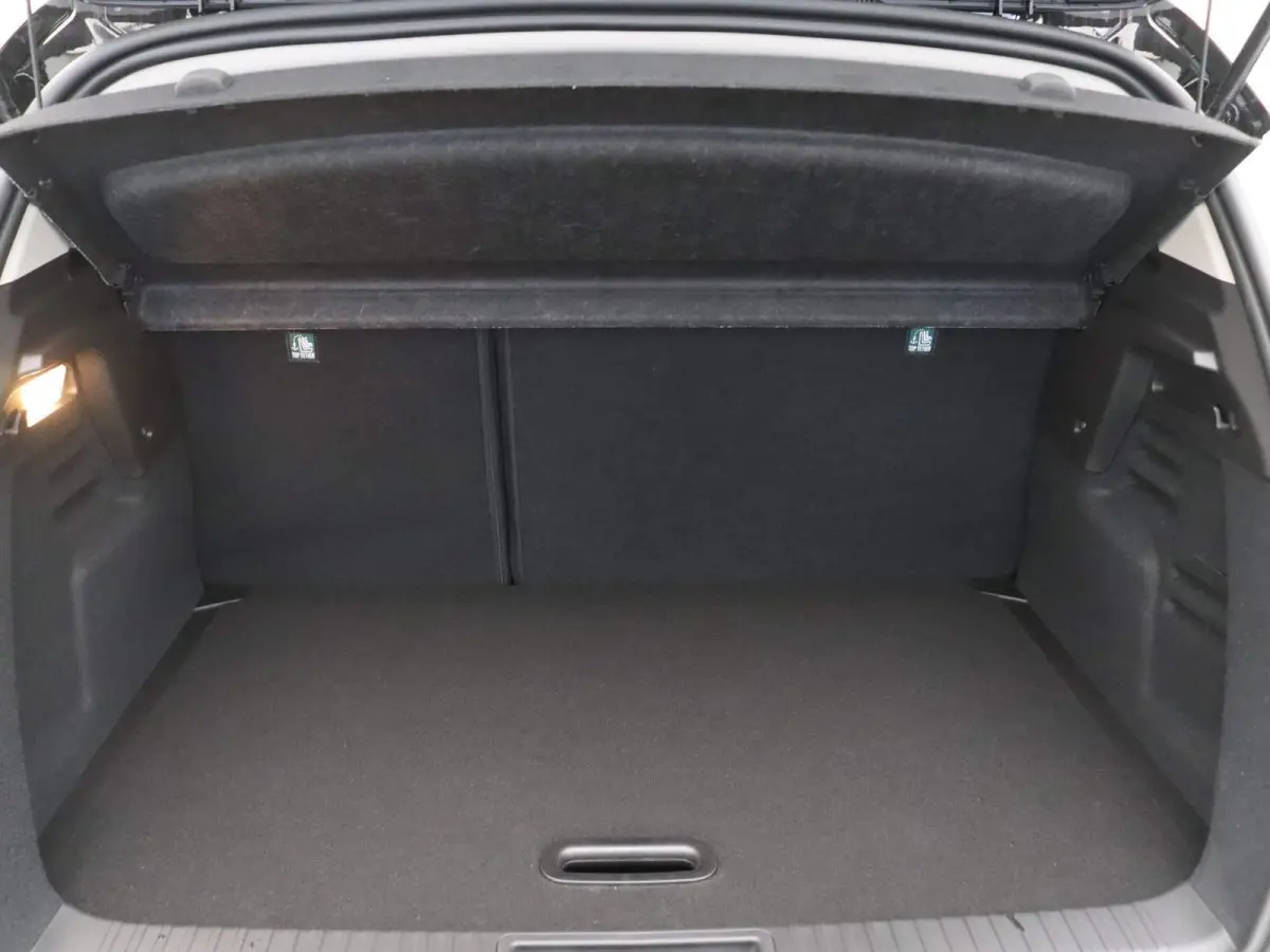 E-Tech Hybrid 145pk techno |Groot scherm | Achteruitrijcamera | Apple Carplay | Android Auto |