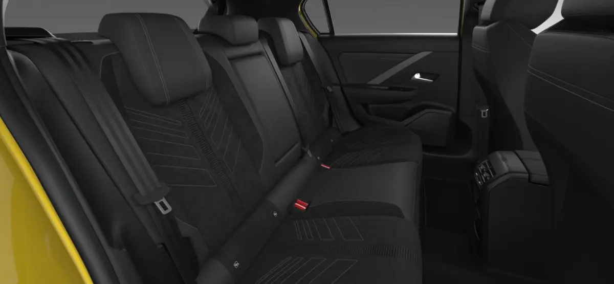 1.6 Turbo Plug In Hybrid Ultimate Navigatie | Stoel+Stuurverwarming | Panoramadak | Drive Assist | Camera | | Achterbank met armsteun en skiluik | Apple Carplay/Android Auto|telefoonintegrat