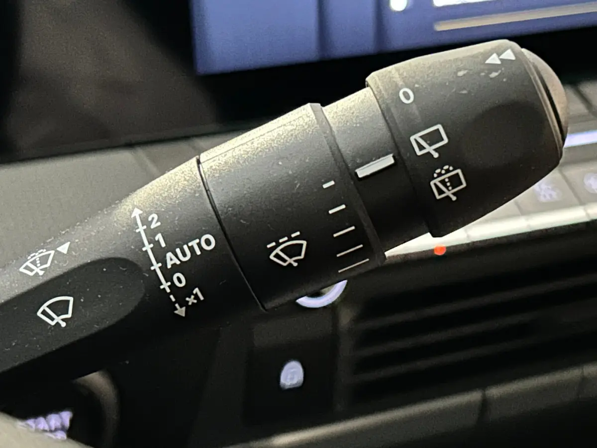 1.6 Turbo Plug In Hybrid Ultimate Navigatie | Stoel+Stuurverwarming | Panoramadak | Drive Assist | Camera | | Achterbank met armsteun en skiluik | Achteruitrijcamera | Afwijkende dakkleur