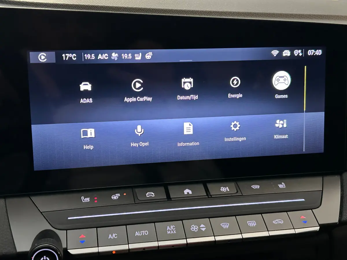 1.6 Turbo Plug In Hybrid Ultimate Navigatie | Stoel+Stuurverwarming | Panoramadak | Drive Assist | Camera | | Achterbank met armsteun en skiluik | Achteruitrijcamera | Afwijkende dakkleur