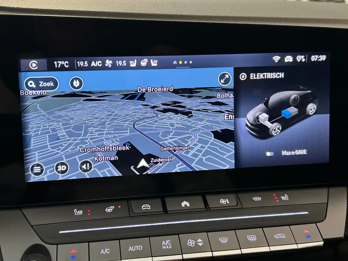 1.6 Turbo Plug In Hybrid Ultimate Navigatie | Stoel+Stuurverwarming | Panoramadak | Drive Assist | Camera | | Achterbank met armsteun en skiluik | Achteruitrijcamera | Afwijkende dakkleur