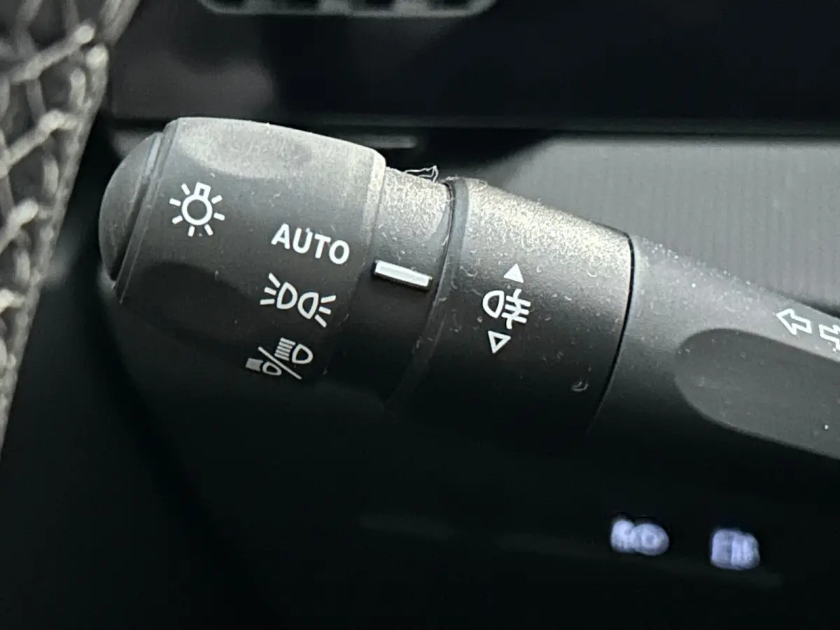 1.6 Turbo Plug In Hybrid Ultimate Navigatie | Stoel+Stuurverwarming | Panoramadak | Drive Assist | Camera | | Achterbank met armsteun en skiluik | Achteruitrijcamera | Afwijkende dakkleur