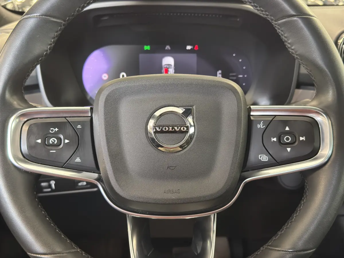 Recharge Twin Intro Edition 78 kWh | 360 Camera | Panoramadak | Stuur+Stoelverwarming | Apple Carplay/Android Auto |