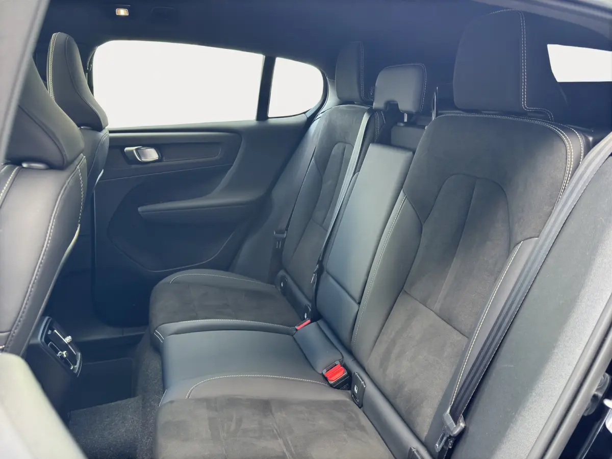 Recharge Twin Intro Edition 78 kWh | 360 Camera | Panoramadak | Stuur+Stoelverwarming | Apple Carplay/Android Auto |