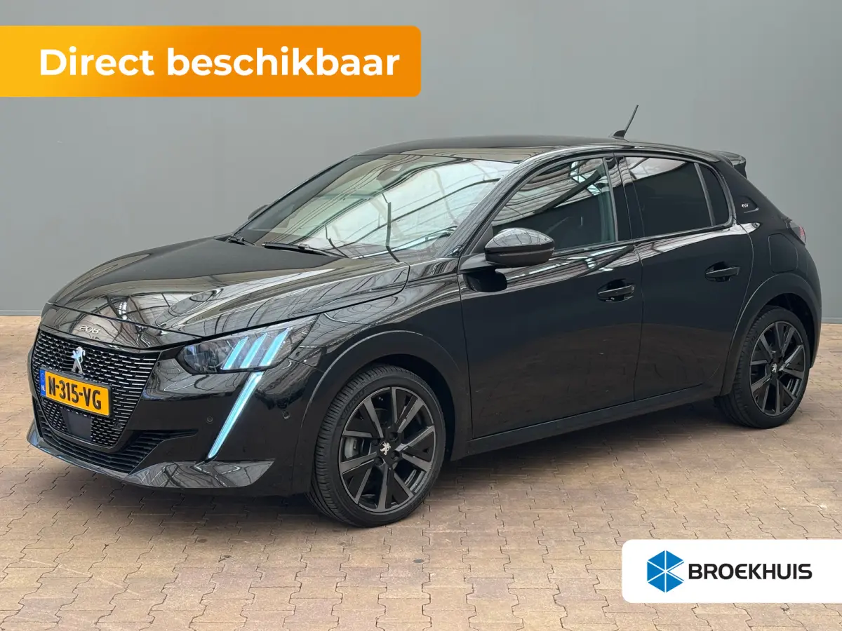1.2 PureTech GT Pack Panoramadak | Automaat | Camera | 17 LMV | Clima | Leder/Alcantara | 3D Dashboard | Carplay | Bluetooth | LED  | Achteruitrijcamera | Apple Carplay/Android Auto|telefoon