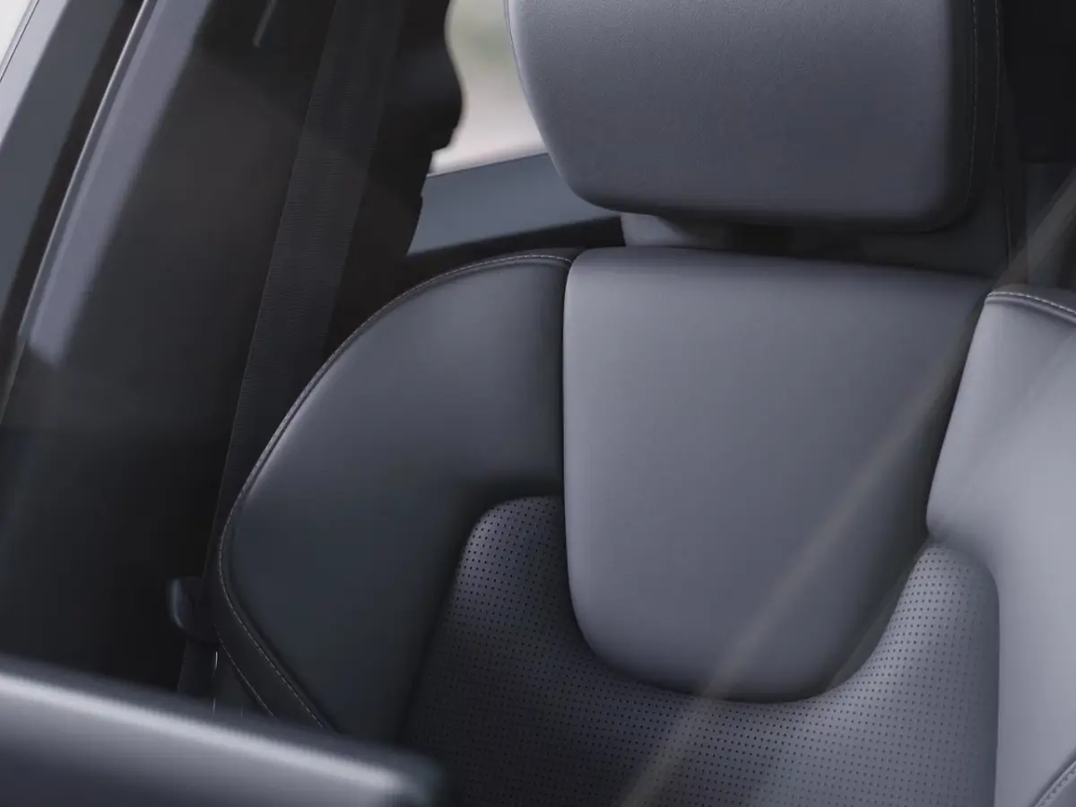 2.0 T8 Plug-in hybrid AWD Ultra Dark Exec. Ed. | Achterbank verwarmd | Bowers & Wilkins audiosysteem | Charcoal hemelbekleding