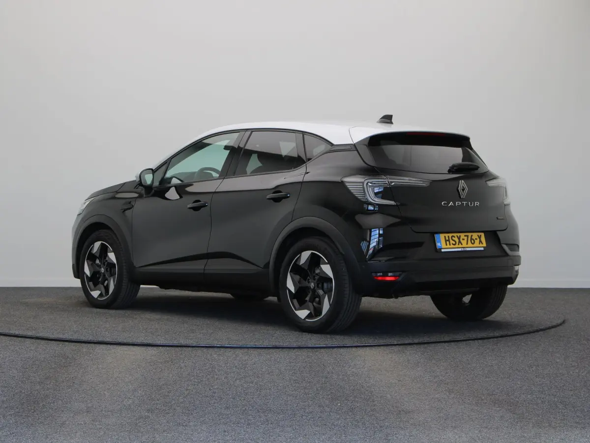 E-Tech full hybrid 145pk techno | Adaptieve cruise control | Navigatie | Achteruitrijcamera | Lichtmetalen velgen |