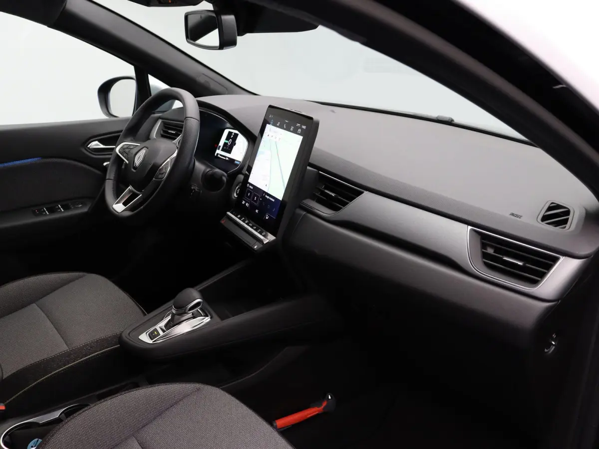 E-Tech full hybrid 145pk techno | Adaptieve cruise control | Navigatie | Achteruitrijcamera | Lichtmetalen velgen |