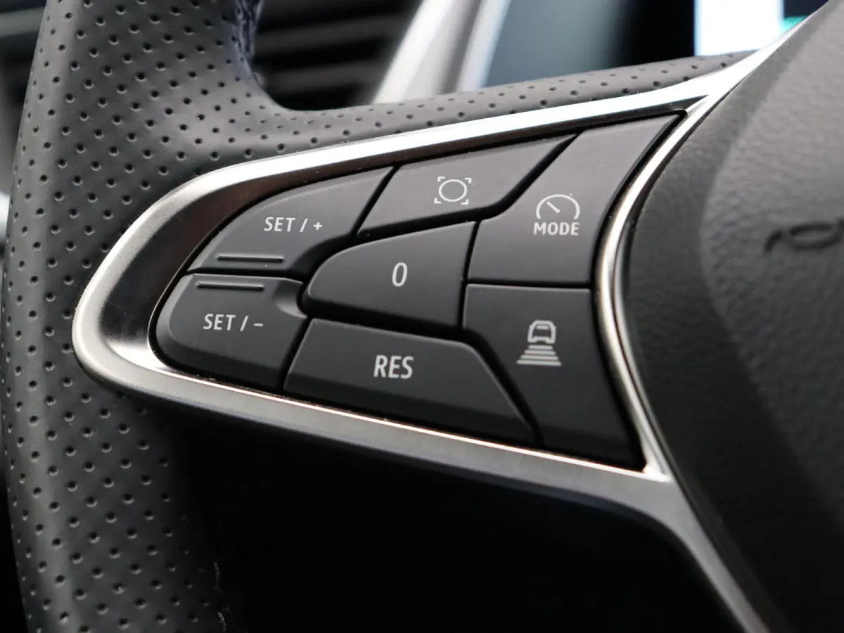 E-Tech full hybrid 145pk techno | Adaptieve cruise control | Navigatie | Achteruitrijcamera | Lichtmetalen velgen |