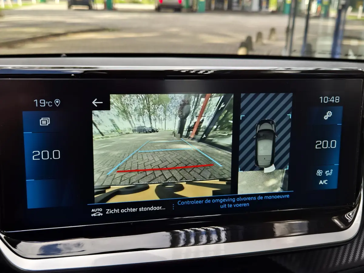 1.2 PureTech Allure Pack AUTOMAAT | Climate Control | Cruise Control | Navigatie | Licht metalen velgen | Parkeercamera