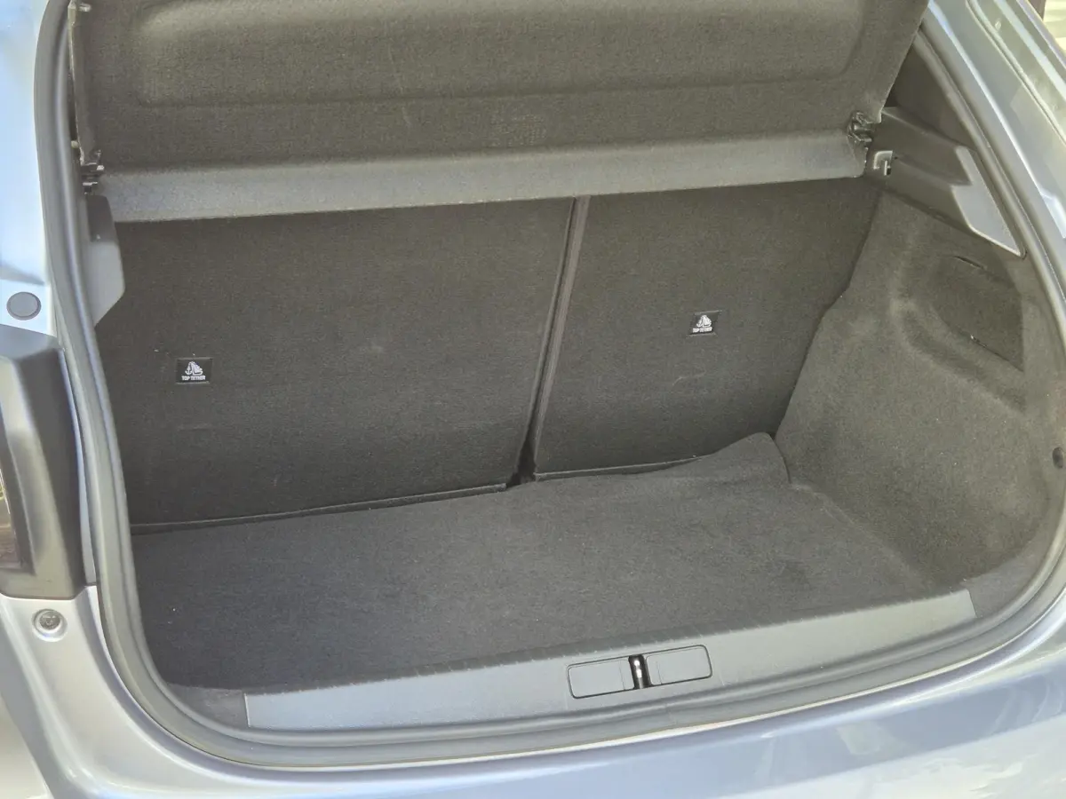 1.2 PureTech Allure Pack AUTOMAAT | Climate Control | Cruise Control | Navigatie | Licht metalen velgen | Parkeercamera