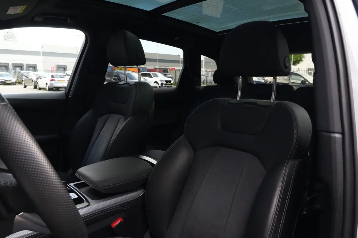 55 TFSI e Quattro Pro Line S | Facelift | 394pk | Pano | Trekhaak | HUD | 360° | Een bijzonder complete en luxe uitgevoerde Audi Q7 55 TFSI e quattro Pro Line S, uitgevoerd in wit metallic 