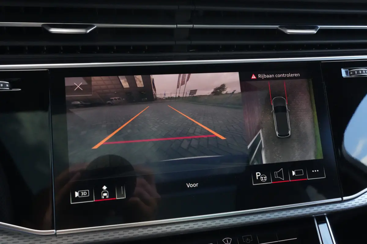 55 TFSI e Quattro Pro Line S | Facelift | 394pk | Pano | Trekhaak | HUD | 360° | Een bijzonder complete en luxe uitgevoerde Audi Q7 55 TFSI e quattro Pro Line S, uitgevoerd in wit metallic 