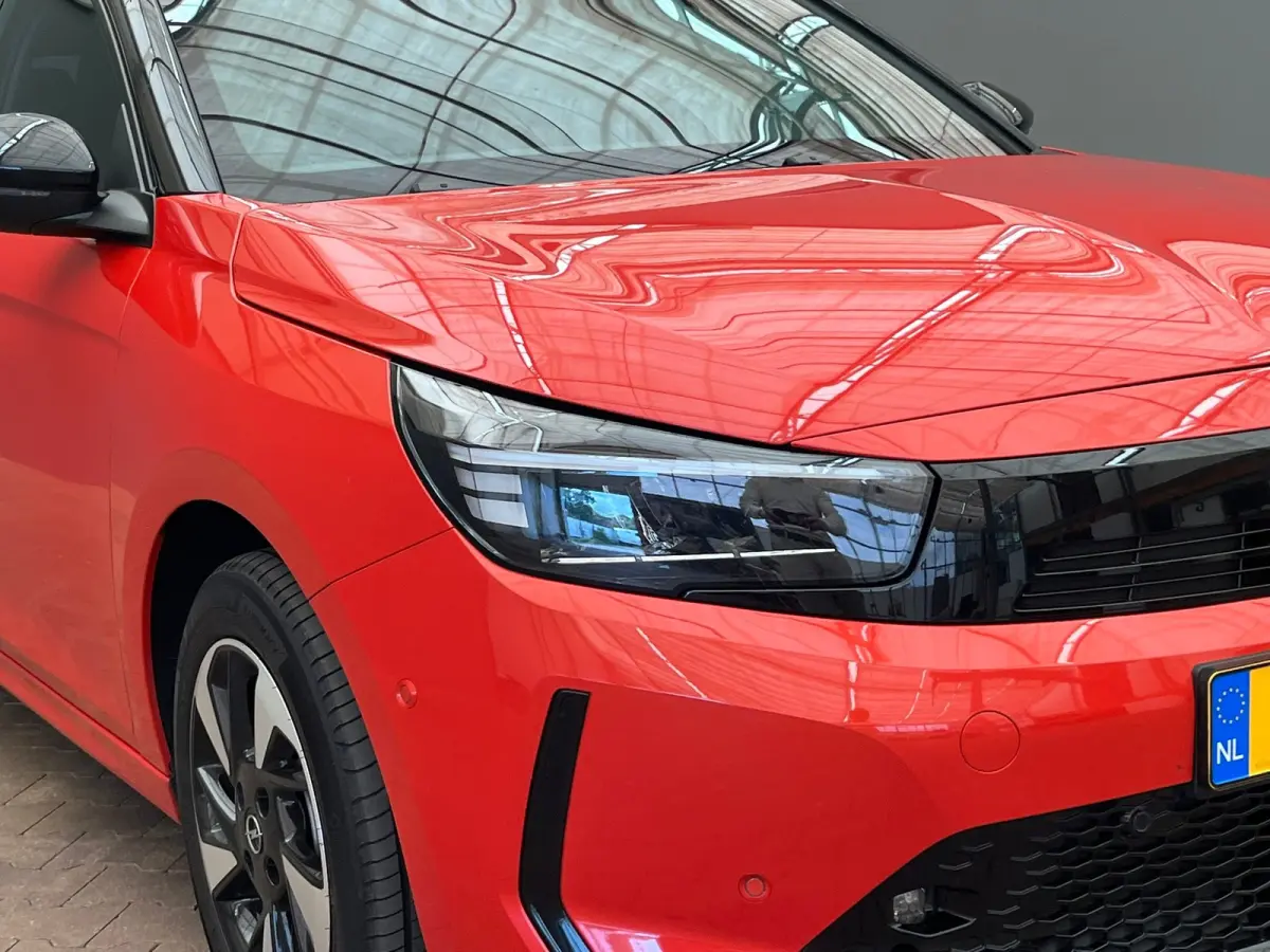 Electric Long Range Yes 51 kWh Stoel+Stuurverwarming | Warmtepomp | Carplay/Android Auto | Cruise | Climate | Achteruitrijcamera | Bandenspanningscontrolesysteem | Binnenspiegel automatisch 