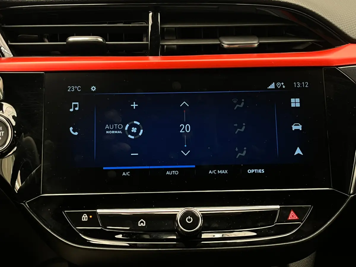Electric Long Range Yes 51 kWh Stoel+Stuurverwarming | Warmtepomp | Carplay/Android Auto | Cruise | Climate | Achteruitrijcamera | Bandenspanningscontrolesysteem | Binnenspiegel automatisch 