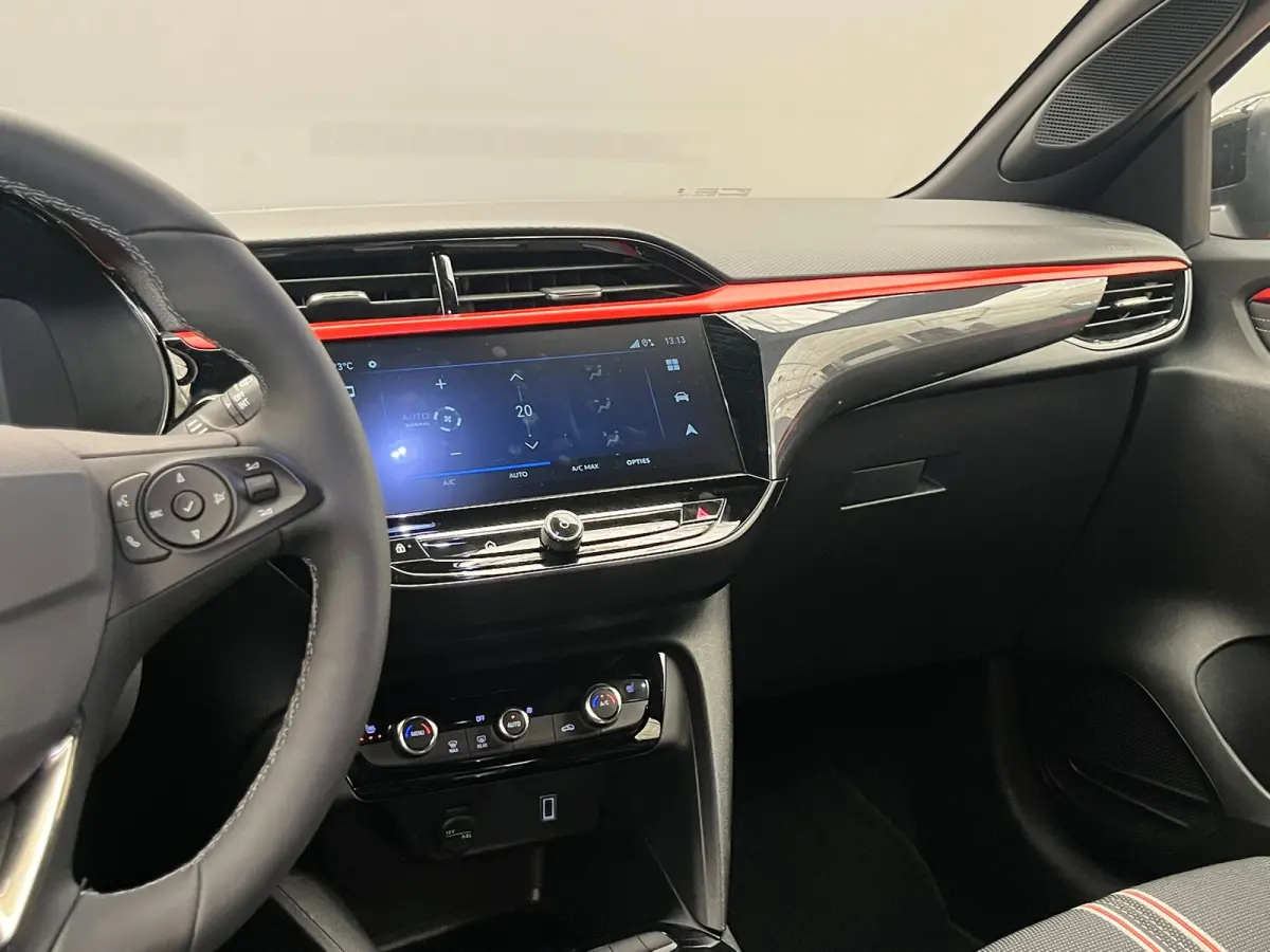 Electric Long Range Yes 51 kWh Stoel+Stuurverwarming | Warmtepomp | Carplay/Android Auto | Cruise | Climate | Achteruitrijcamera | Bandenspanningscontrolesysteem | Binnenspiegel automatisch 