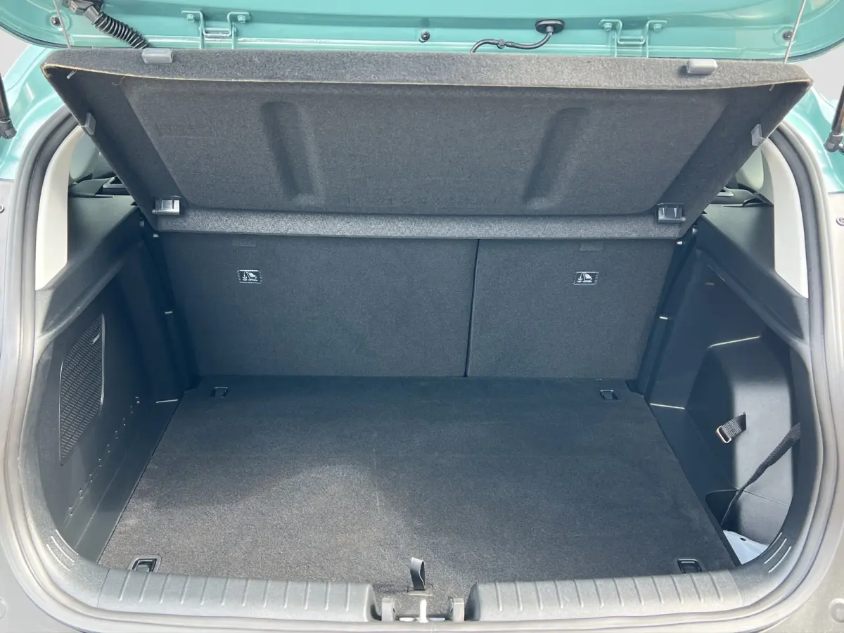 1.0 T-GDI 100pk Premium | Camera | Carplay | Premium audio | Dodehoek detectie | Cruise controle | Draadloos laden | Climate controle | Full LED | Keyless entry | Stoelverwarming | Stuurverw