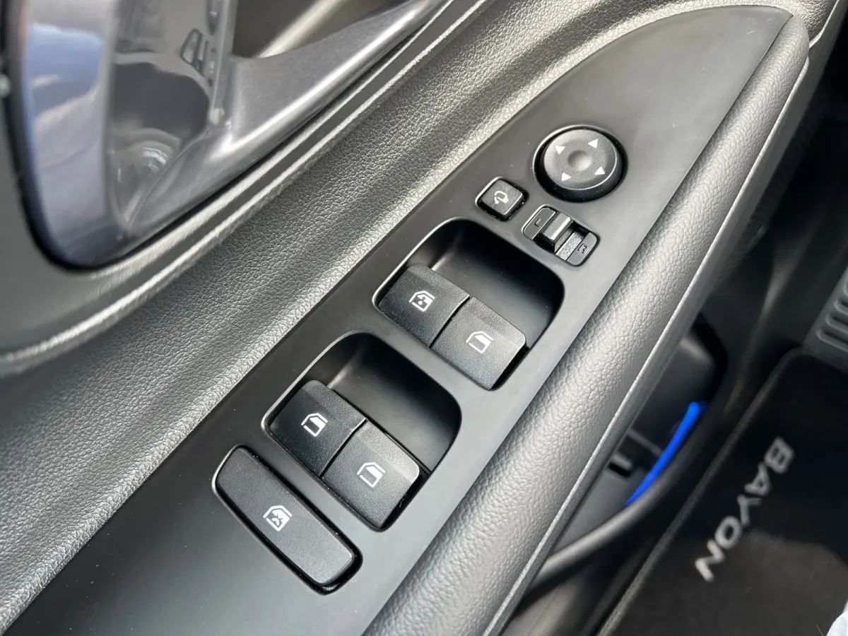 1.0 T-GDI 100pk Premium | Camera | Carplay | Premium audio | Dodehoek detectie | Cruise controle | Draadloos laden | Climate controle | Full LED | Keyless entry | Stoelverwarming | Stuurverw