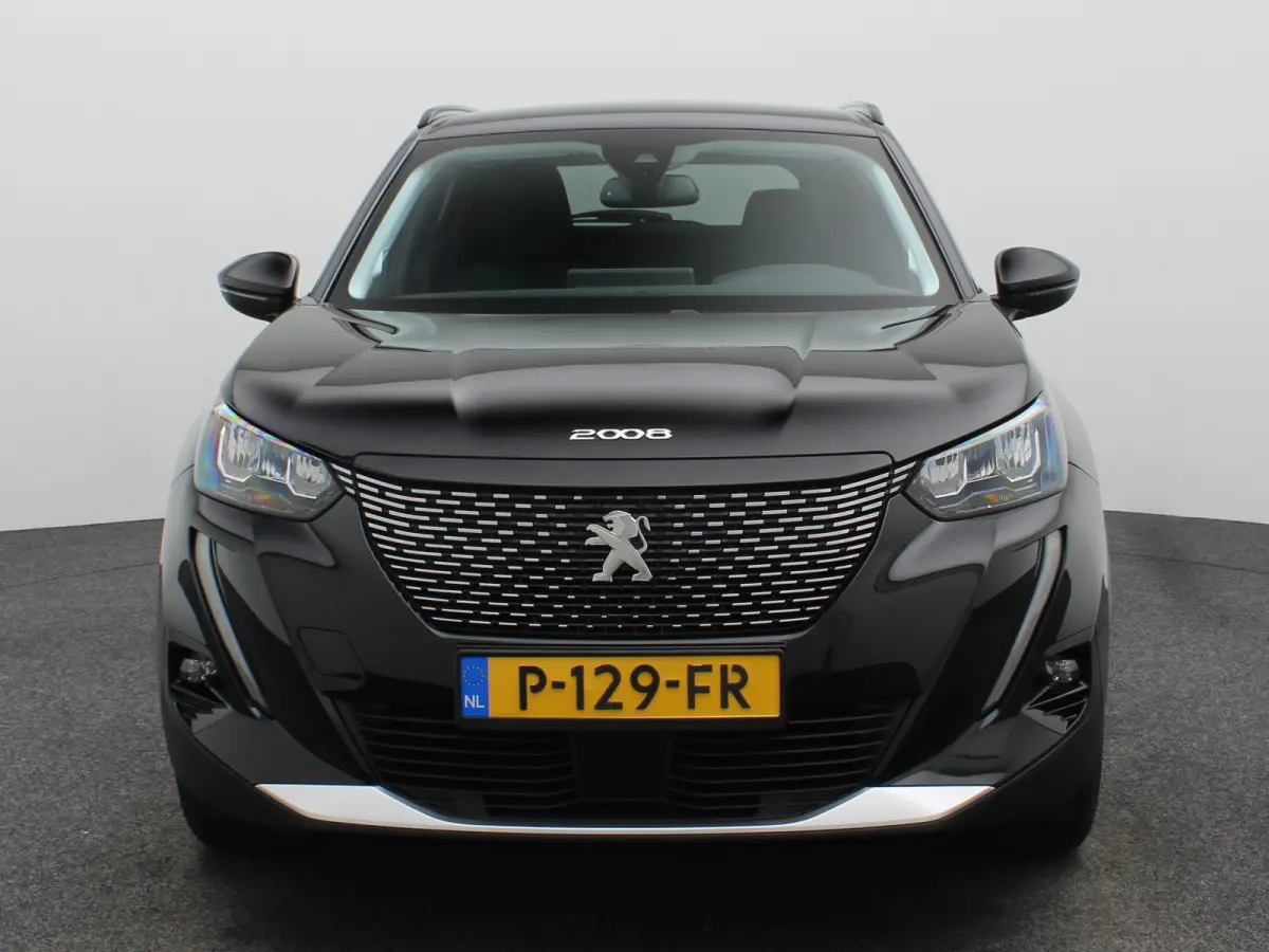 1.2 PureTech Allure Pack Trekhaak | Climate Control | Camera | Parkeersensoren | Apple Carplay/Android Auto | 17" Lichtmetalen Velgen | Navigatie