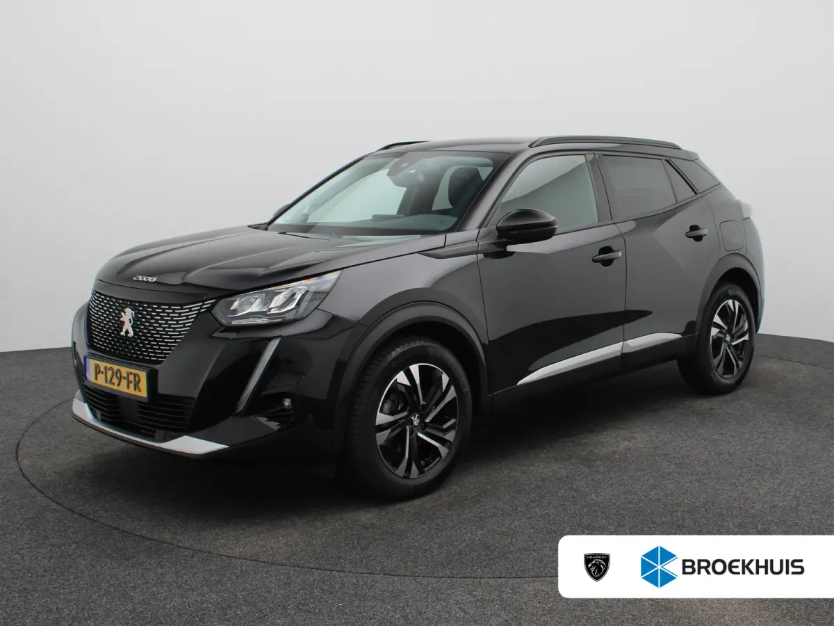 1.2 PureTech Allure Pack Trekhaak | Climate Control | Camera | Parkeersensoren | Apple Carplay/Android Auto | 17" Lichtmetalen Velgen | Navigatie