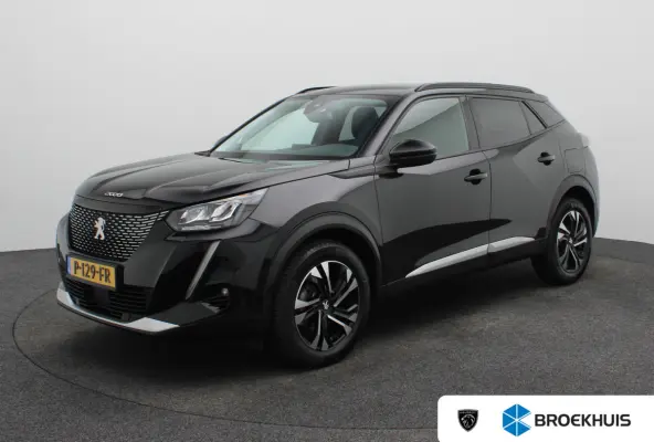 1.2 PureTech Allure Pack Trekhaak | Climate Control | Camera | Parkeersensoren | Apple Carplay/Android Auto | 17" Lichtmetalen Velgen | Navigatie