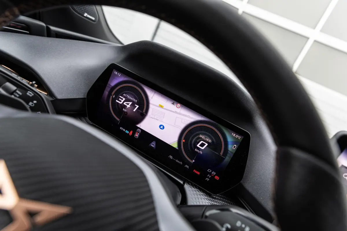 211pk Performance First Edition 56 kWh | Sennheiser | Autonome Parkeerfunctie | Sportstoelen
