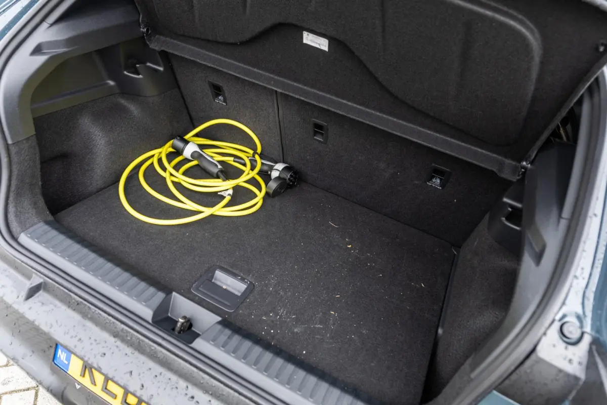 211pk Performance First Edition 56 kWh | Sennheiser | Autonome Parkeerfunctie | Sportstoelen