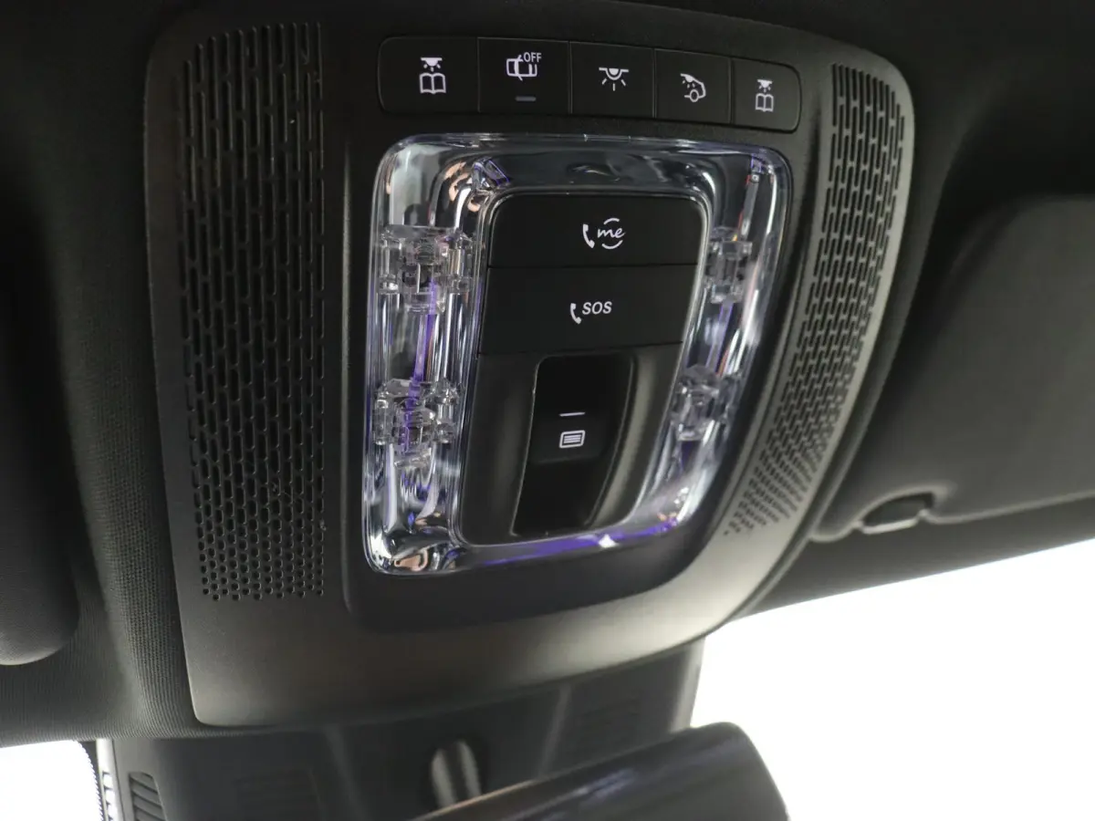 250 AMG Line 67 kWh / Panoramadak/ 19 inch/ Night/ Sfeerverlichting/