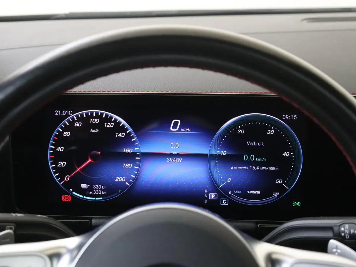 250 AMG Line 67 kWh / Panoramadak/ 19 inch/ Night/ Sfeerverlichting/