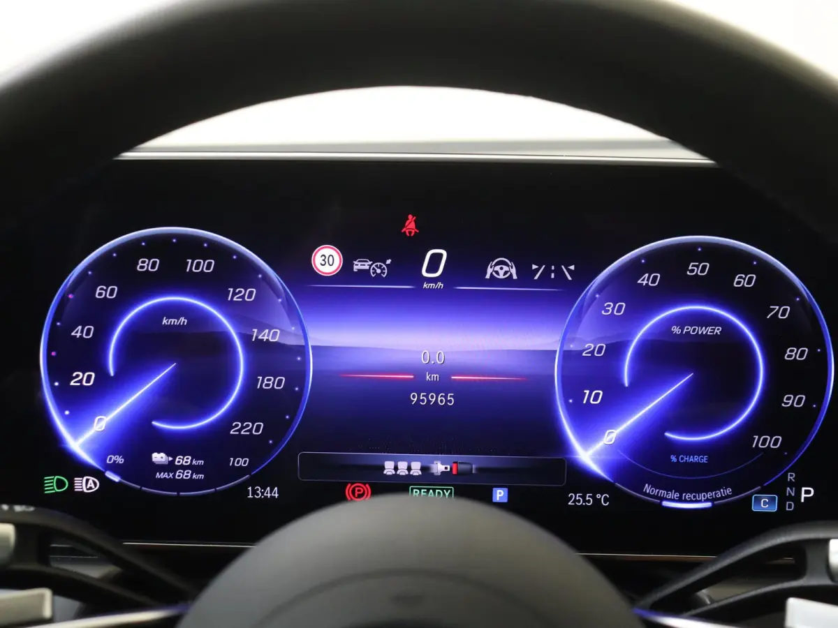 450+ Luxury Line 108 kWh / Panoramadak/ 22 inch/ Burmester 3D/