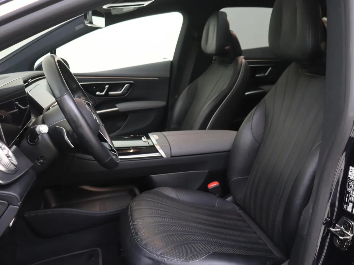 450+ Luxury Line 108 kWh / Panoramadak/ 22 inch/ Burmester 3D/