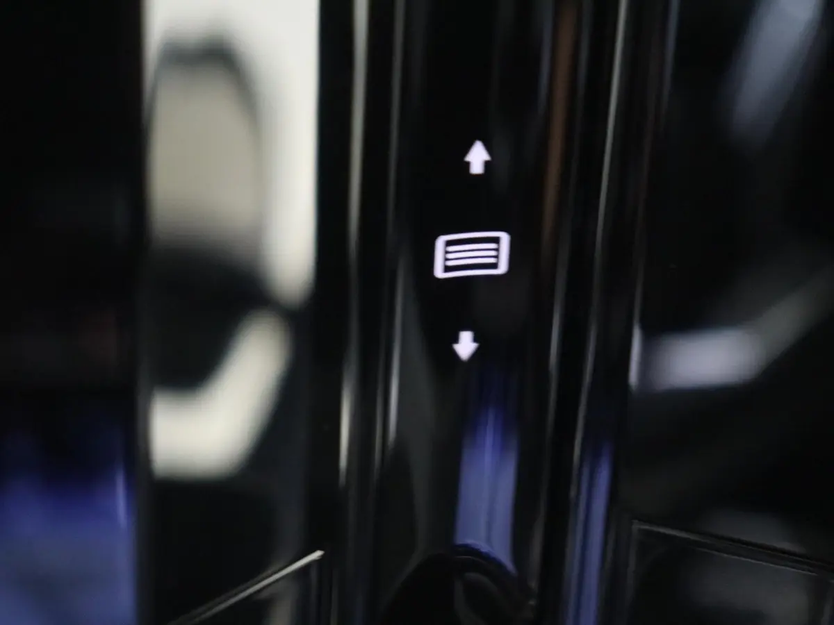 450+ Luxury Line 108 kWh / Panoramadak/ 22 inch/ Burmester 3D/