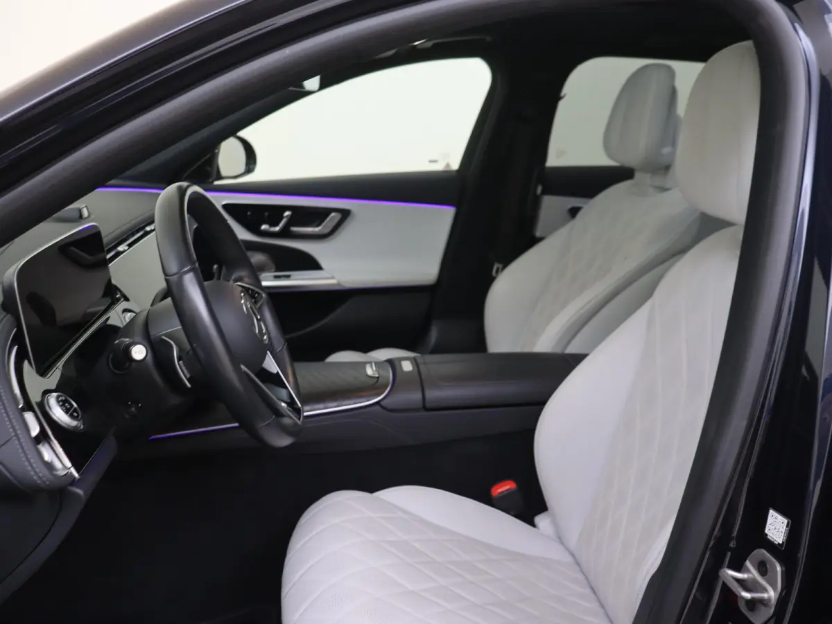 300 de 4MATIC All-Terrain / Premium Plus/ 20 inch/ AIRMATIC/ Burmester 4D/ SUPERSCREEN/ Nappa
