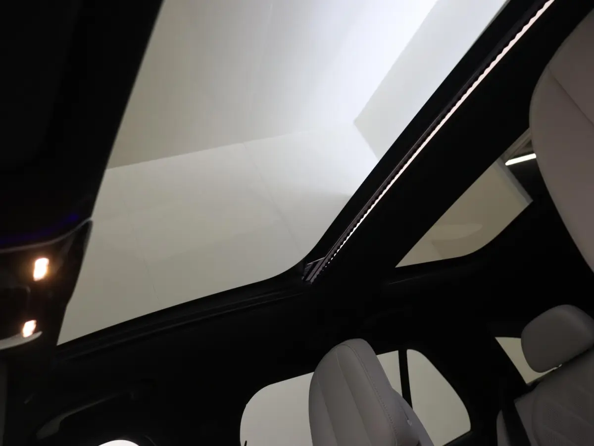 300 de 4MATIC All-Terrain / Premium Plus/ 20 inch/ AIRMATIC/ Burmester 4D/ SUPERSCREEN/ Nappa