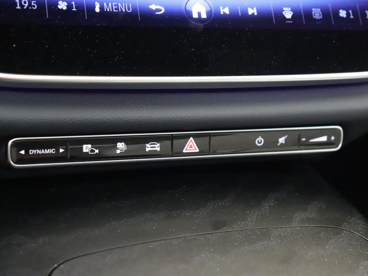 300 de 4MATIC All-Terrain / Premium Plus/ 20 inch/ AIRMATIC/ Burmester 4D/ SUPERSCREEN/ Nappa