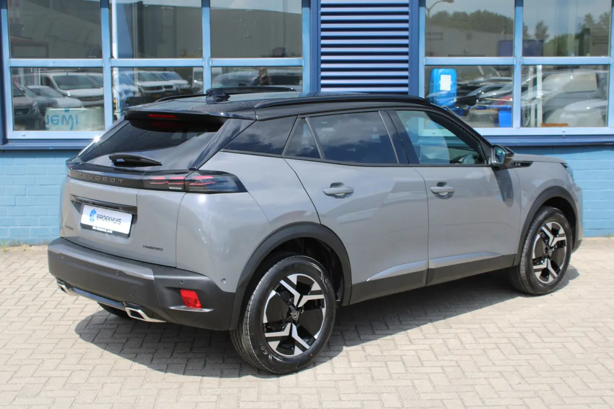 1.2 Hybrid 145 GT | Active Safety Brake met camera en radar (automatisch noodremsysteem) met Distance Alert (waarschuwing dreigende aanrijding) | Advanced Active Safety Brake met camera en r