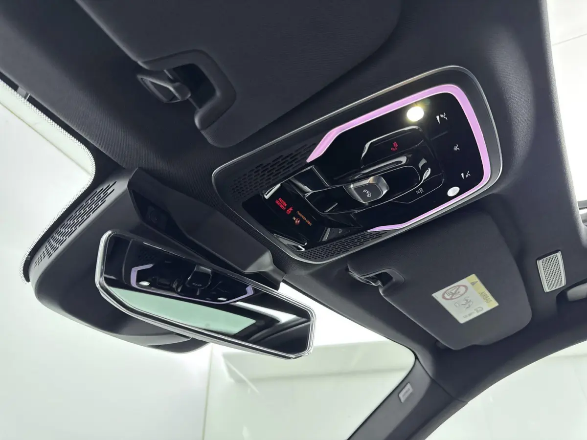 263 pk | Panoramadak | Carplay | Navigatie | Camera | Elektrische Achterklep | Dodehoekbewaking