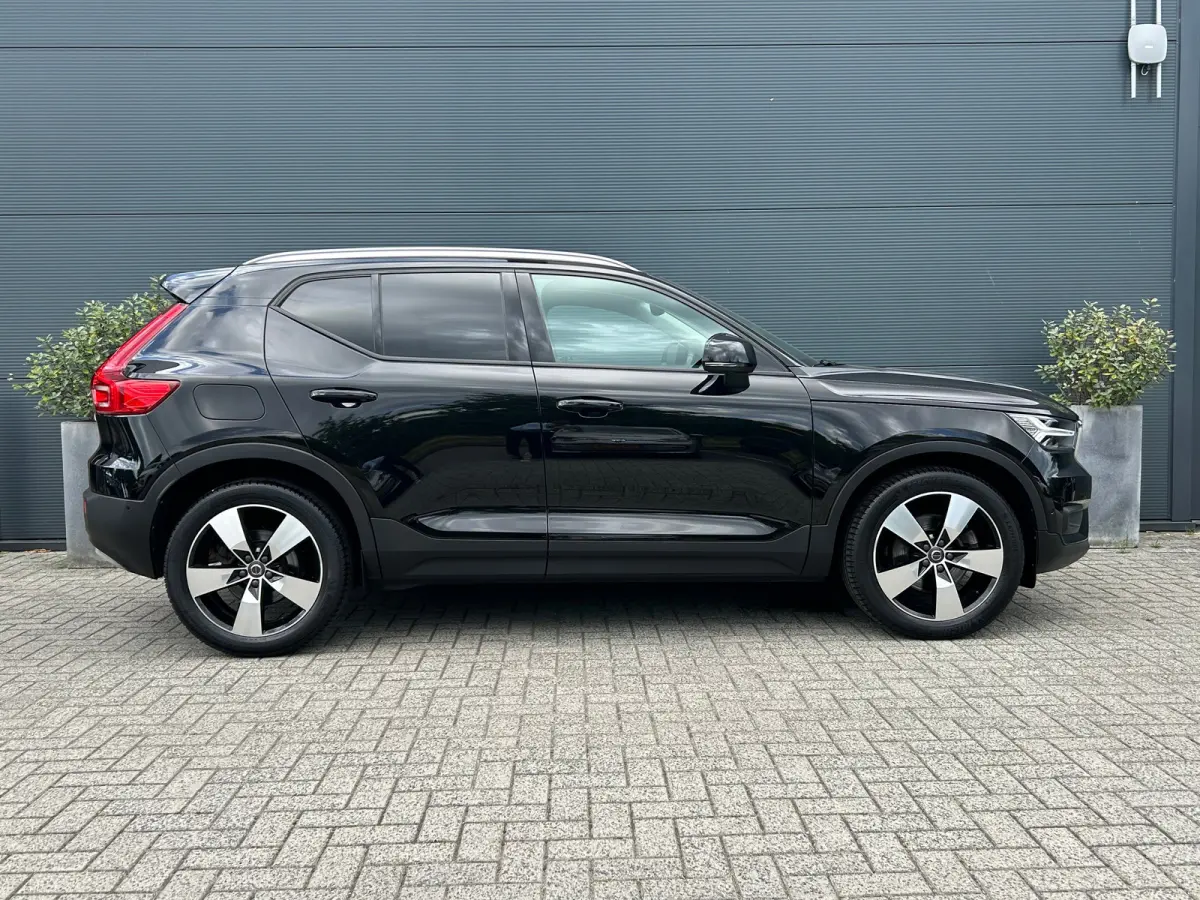 2.0 T5 AWD Intro Edition | Pano | Trekhaak | Pilot Assist | Harman/Kardon | Memory | 360 camera |