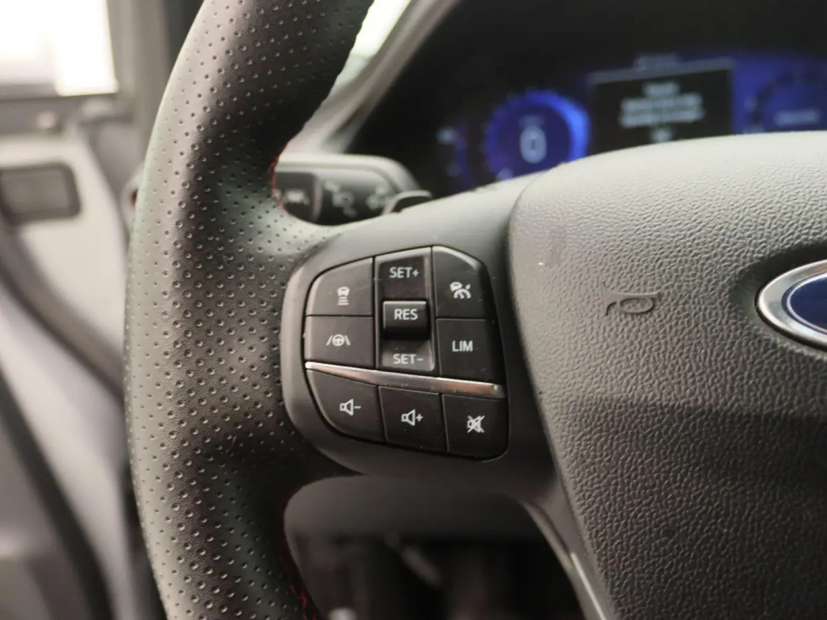 1.0 EcoBoost ST-Line X | Automaat | Apple Carplay/Android Auto | Winter Pakket | Camera | Adaptieve Cruise Control |