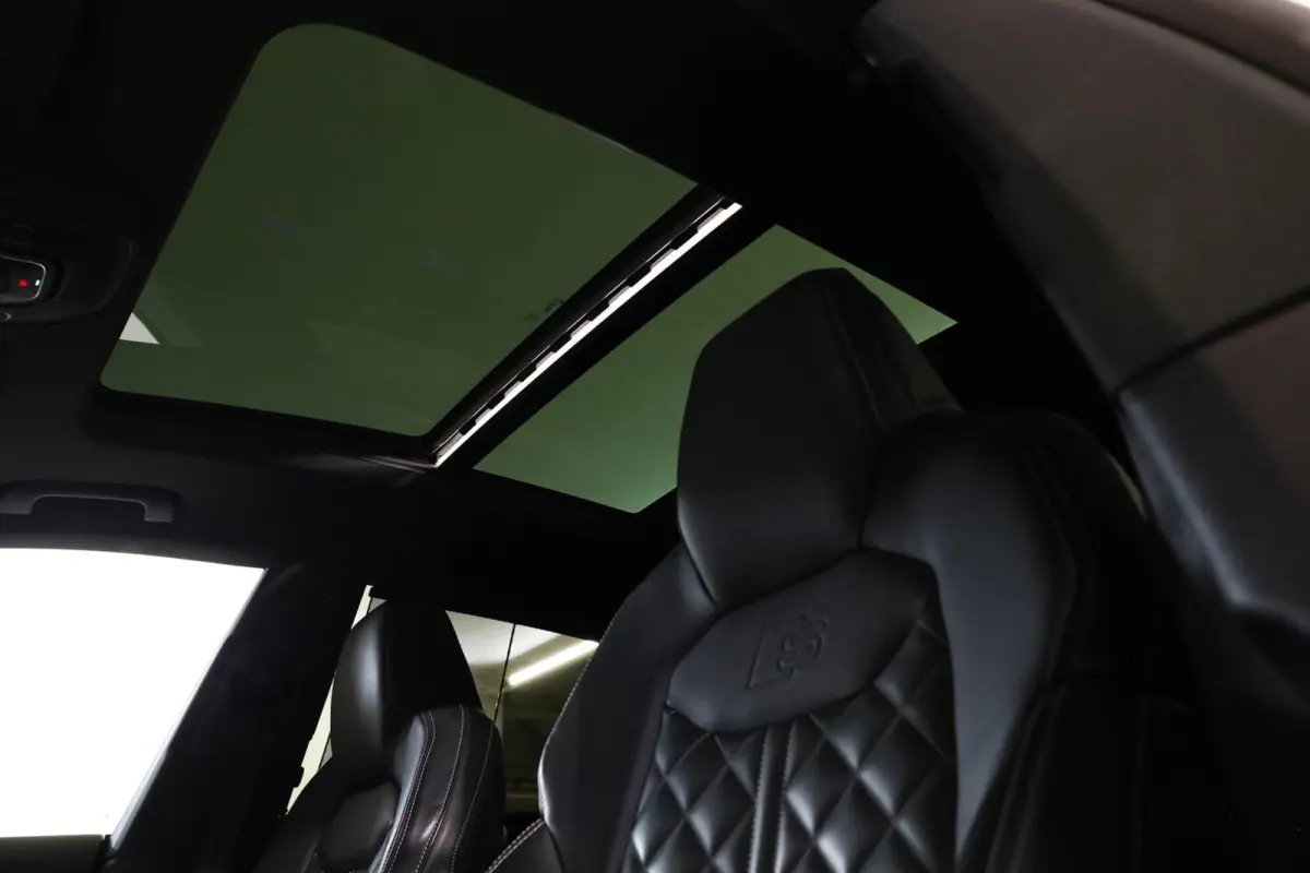 60 TFSIe Competition|S-Line|Pano|Exclusive|RS Seats|