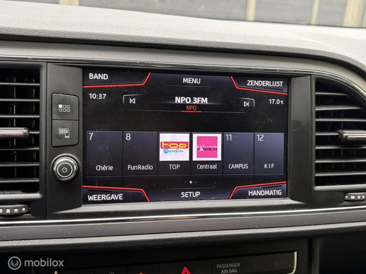 1.0 TSI 115 PK Style Bus. LED koplampen / FM nav / Carplay