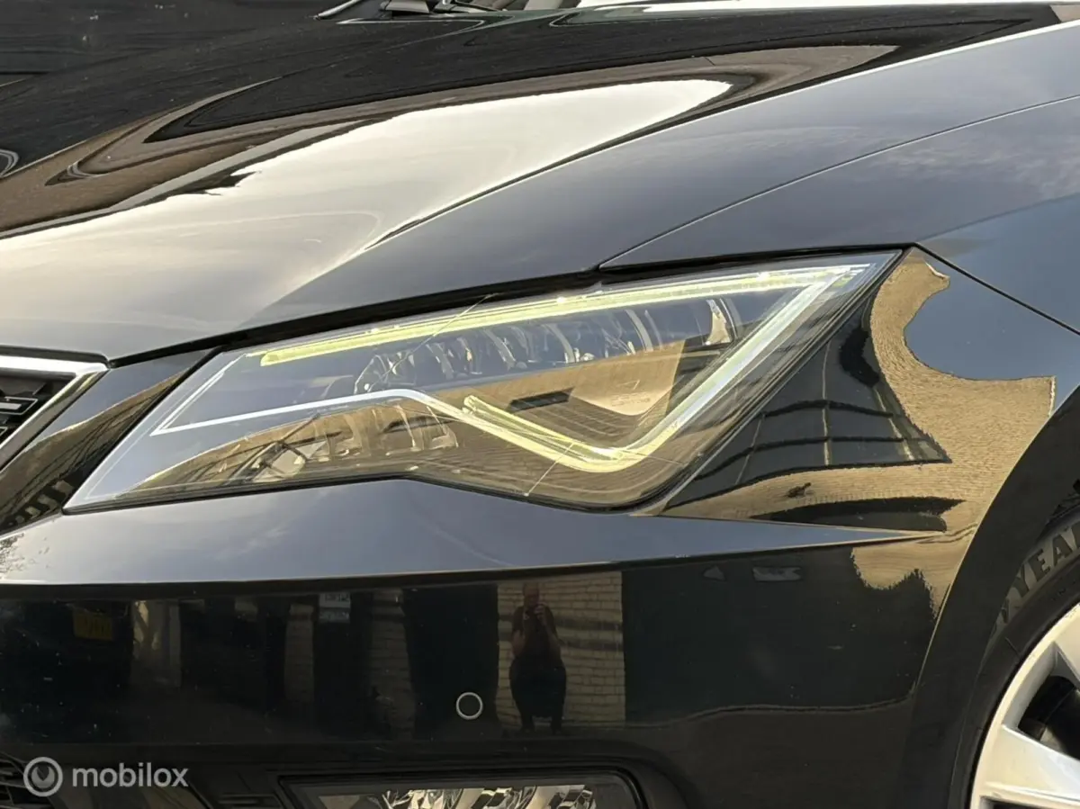1.0 TSI 115 PK Style Bus. LED koplampen / FM nav / Carplay