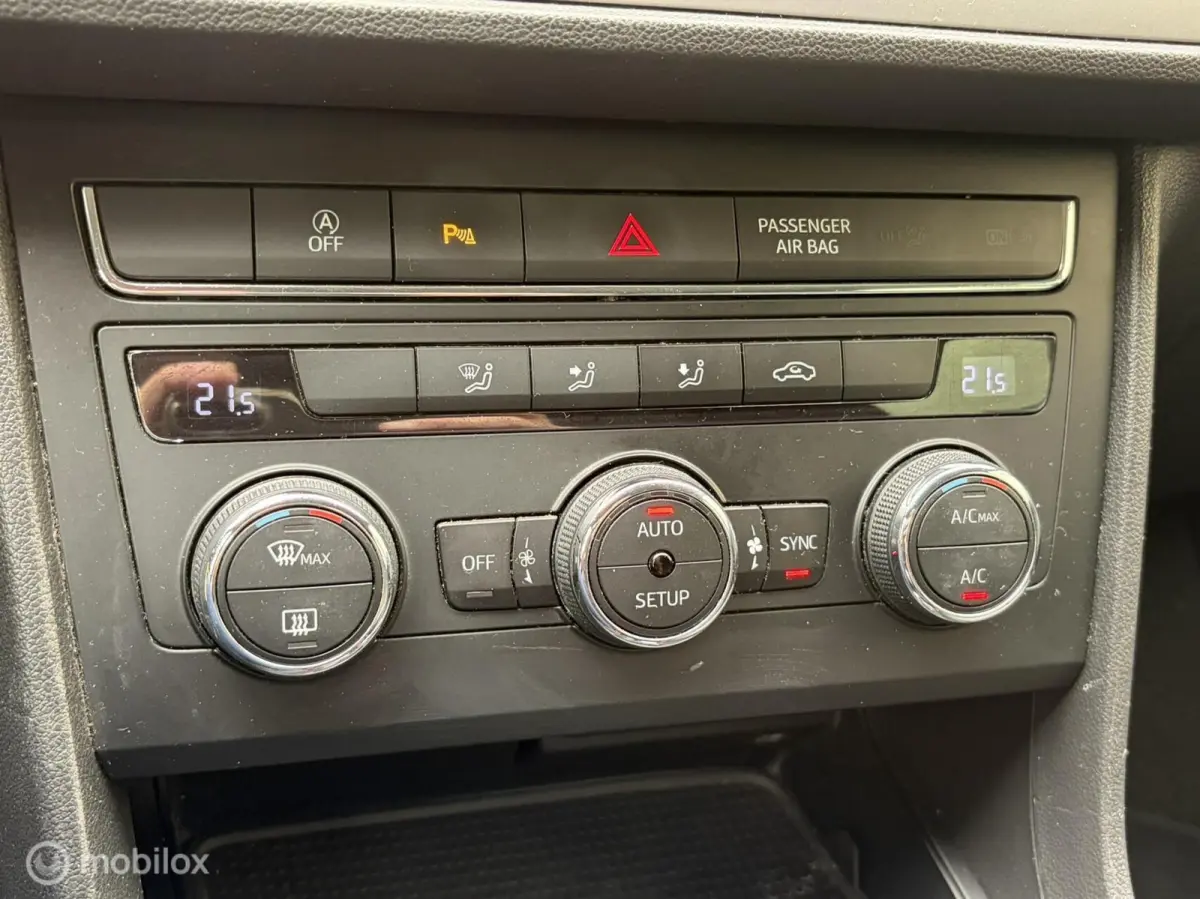 1.0 TSI 115 PK Style Bus. LED koplampen / FM nav / Carplay