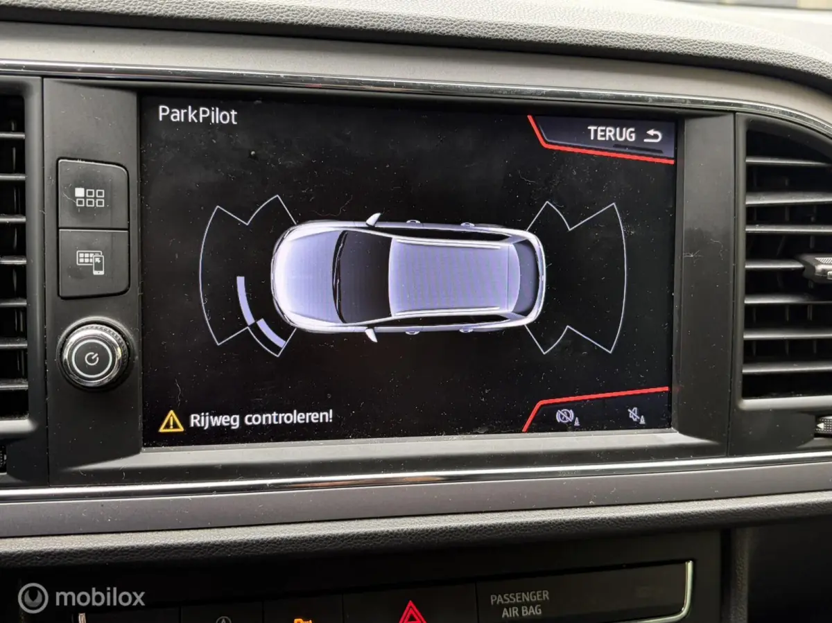 1.0 TSI 115 PK Style Bus. LED koplampen / FM nav / Carplay