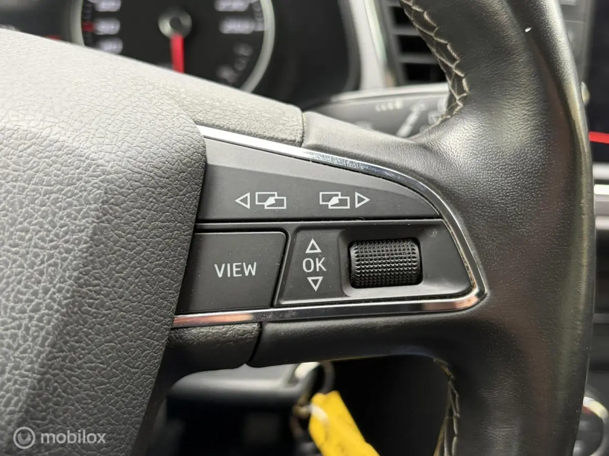 1.0 TSI 115 PK Style Bus. LED koplampen / FM nav / Carplay