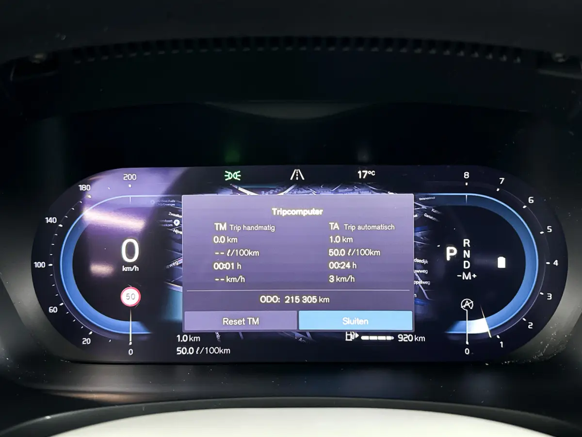 B4 Momentum Business | Parkeercamera | Stoel- en Stuurverwarming | Trekhaak | Google infotainment
